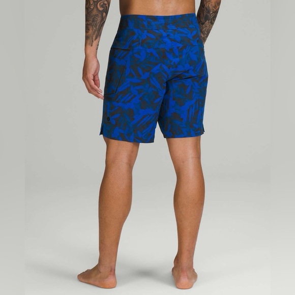 Lululemon Current State Board Short 9" Spray Leaf MAX Blazer Blue Tone Multi - Picture 2 of 7
